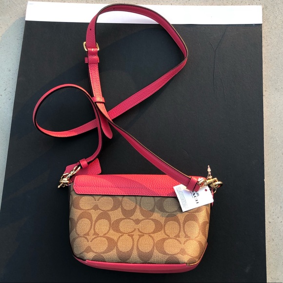 Karlee Crossbody In Signature Canvas - Picture 6 of 6